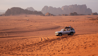 Petra – Pequeña Petra – Wadi Rum (4x4 2hrs) – Aqaba