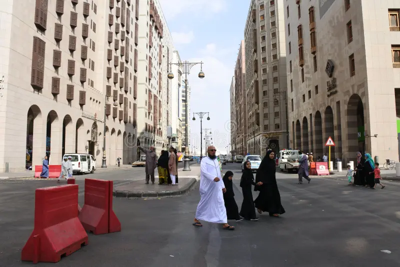 Medina - Medina City Tour - Transfer to Jeddah by Bus - Jeddah Overnight